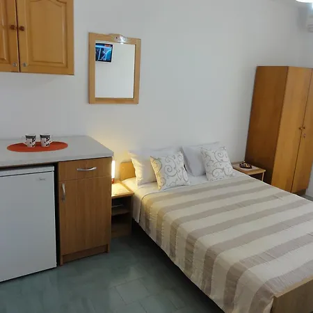 Zira S * Podgorica