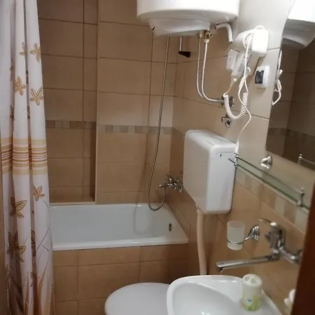 Zira S Appartement